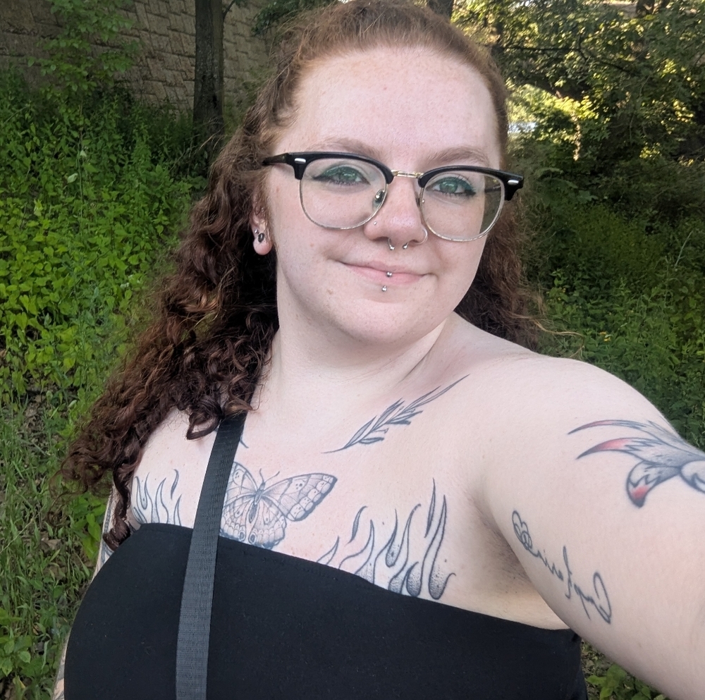 Meet your Posher, Ari